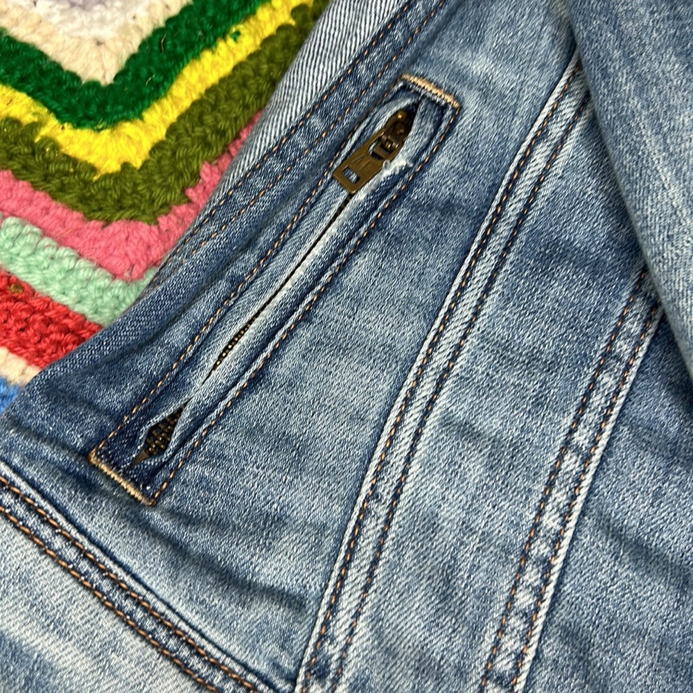 American Eagle Denim Jacket With Embroidered Slee… - image 5